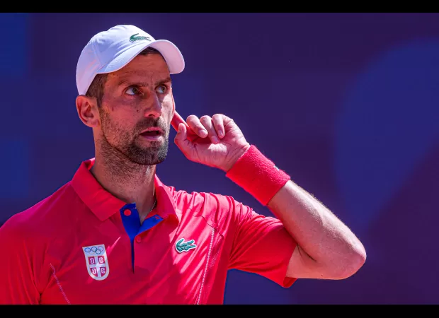Fans angry at Djokovic's disrespectful gesture towards Nadal at Olympics, boo him.