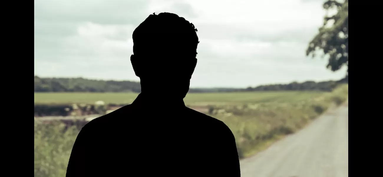 Newcomer on Emmerdale catches someone's attention and actor reveals character is homosexual.