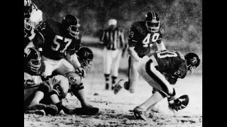 Broncos great Randy Gradishar will be inducted into the Pro Football Hall of Fame this weekend. Keeler argues that Louis Wright, similar to Deion Sanders in his time, should also be recognized and join him in Canton.