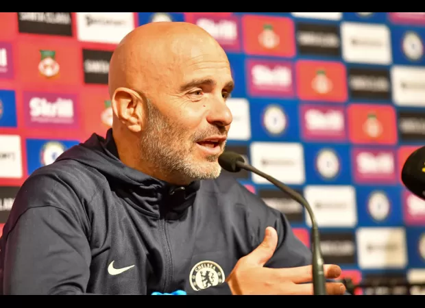 Enzo Maresca implies Chelsea player may depart following Man Utd interest.