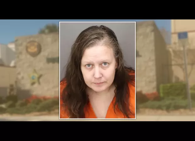 A woman's mistake of hiding substances in a bag labelled 'Bag of Drugs' teaches her a valuable lesson.