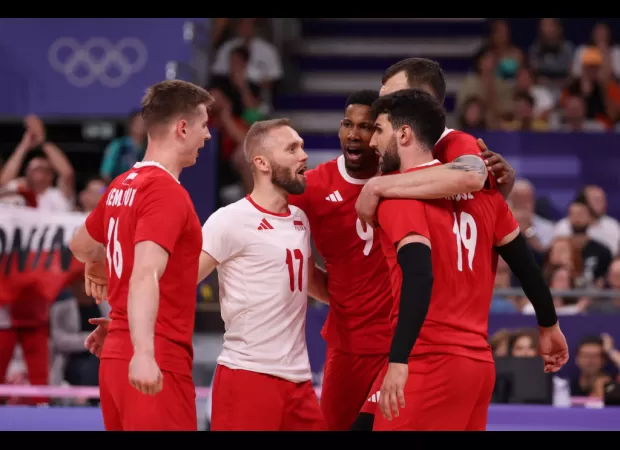 Why do Olympic volleyball players have different colored jerseys?