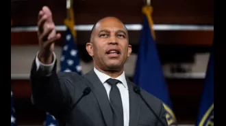 Hakeem Jeffries, Senate Minority Leader, praises halt on congestion pricing.