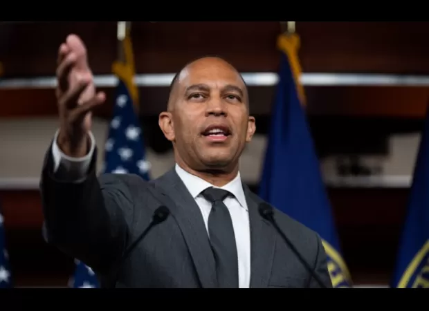 Hakeem Jeffries, Senate Minority Leader, praises halt on congestion pricing.