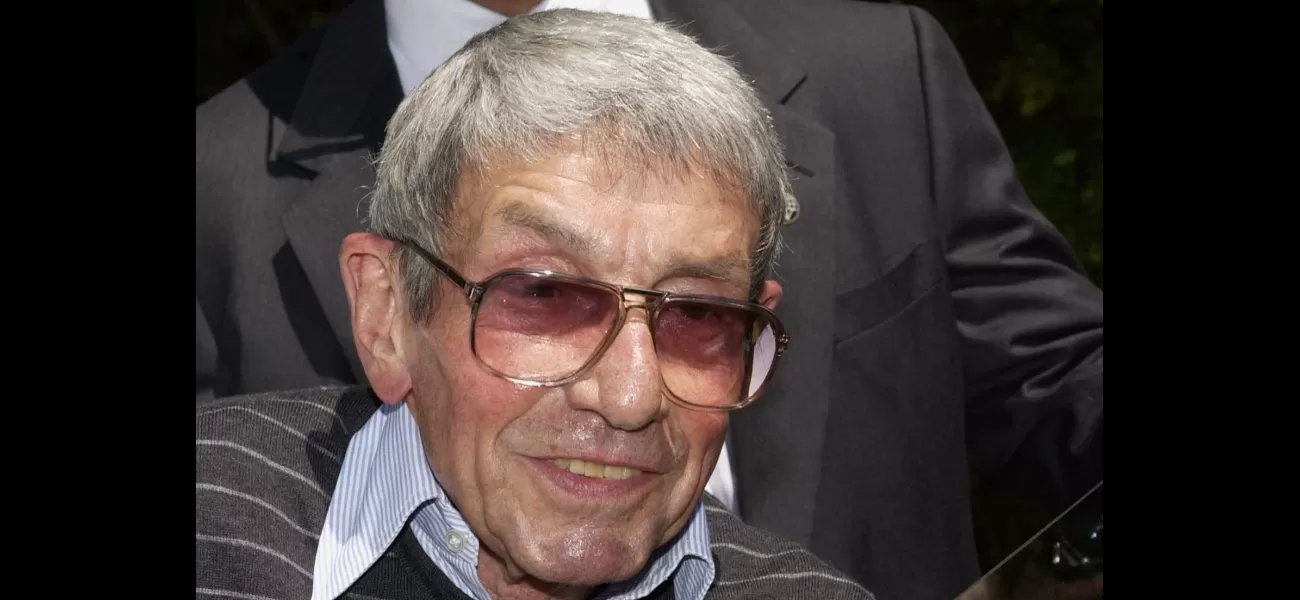 Jay Kanter, the agent for Marilyn Monroe and Grace Kelly, passed away at the age of 97.