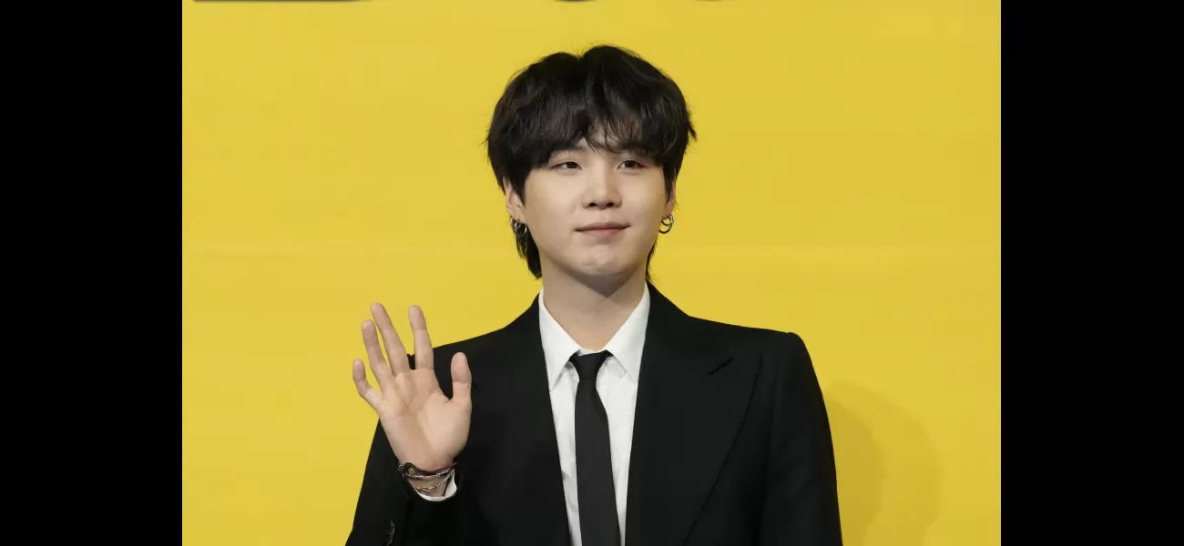 A member of BTS apologizes for drunk driving and has had their license revoked by the police.