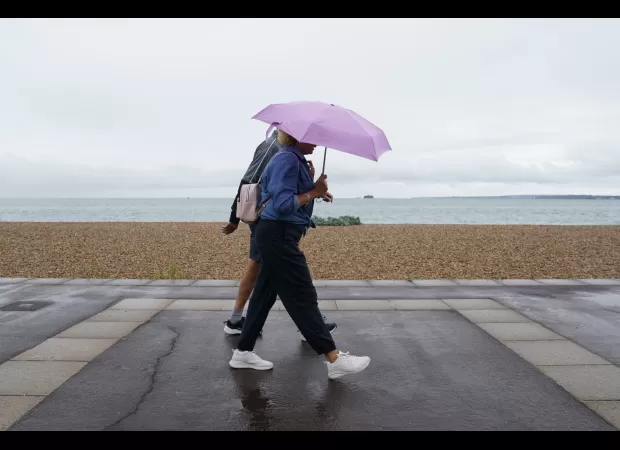 Strong winds will make London weather even more unpleasant due to a powerful jet stream.