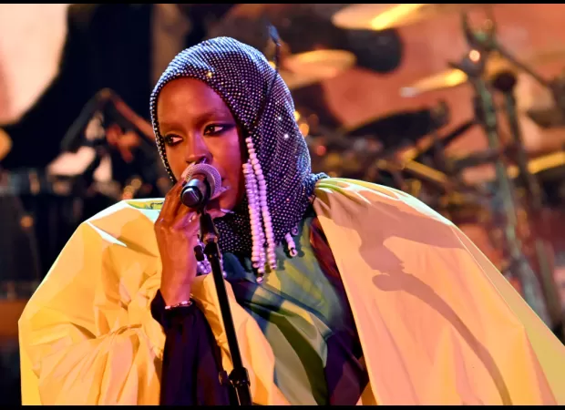 The 90s star known for tardiness cancels tour at last minute before starting.