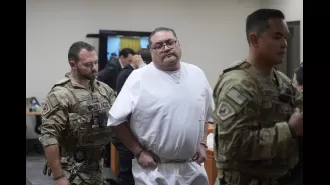 A convicted murderer on death row has three options for his final meal before being put to death by lethal injection.