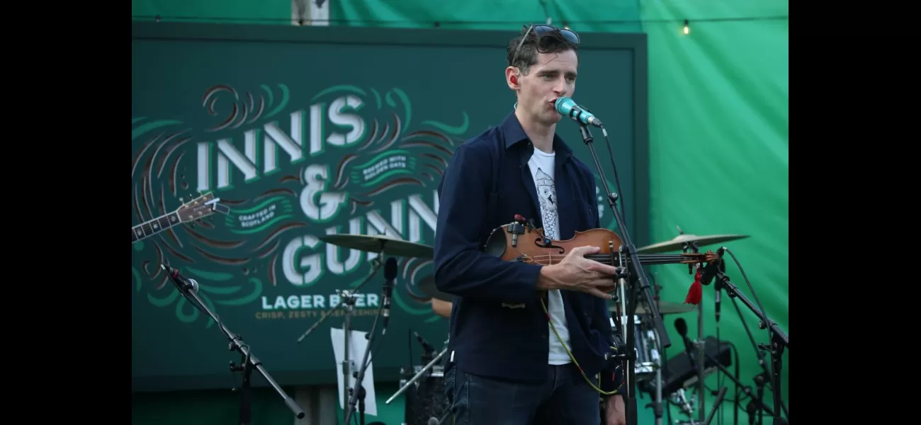 Mànran starts their Edinburgh Mound takeover during the Fringe Festival.