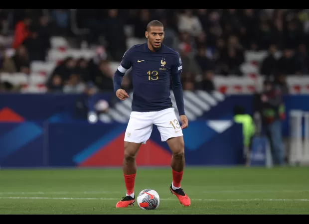 West Ham makes a strong statement by outmaneuvering rivals and securing a deal for a €40m French player.