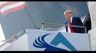 Trump's plane has emergency landing before event