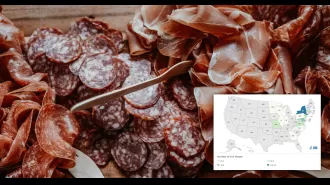 Map displays third fatality in US due to listeria outbreak from deli meats.