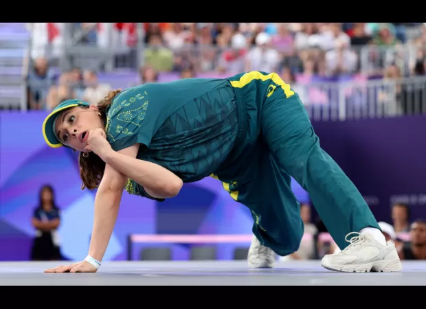 After receiving no points for his Olympic performance, breakdancer Raygun responds to criticism from online bullies.