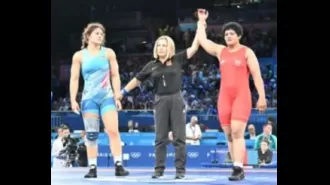 Reetika Hooda advances to quarterfinals in the 76kg weight class at Paris Olympics.