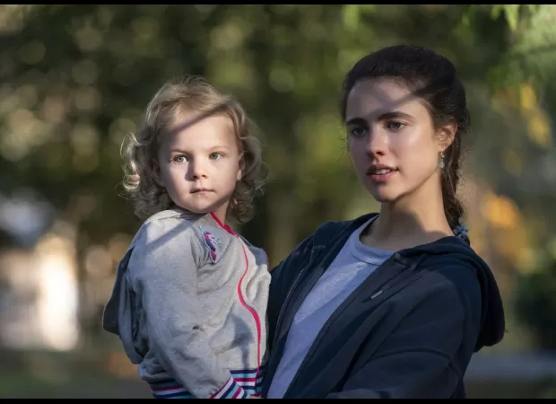 Netflix viewers are captivated by a highly acclaimed drama with a 94% score on Rotten Tomatoes.