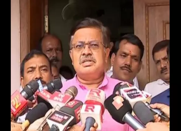 Law Minister states no evidence of Bangladeshi sea migration to Odisha.
