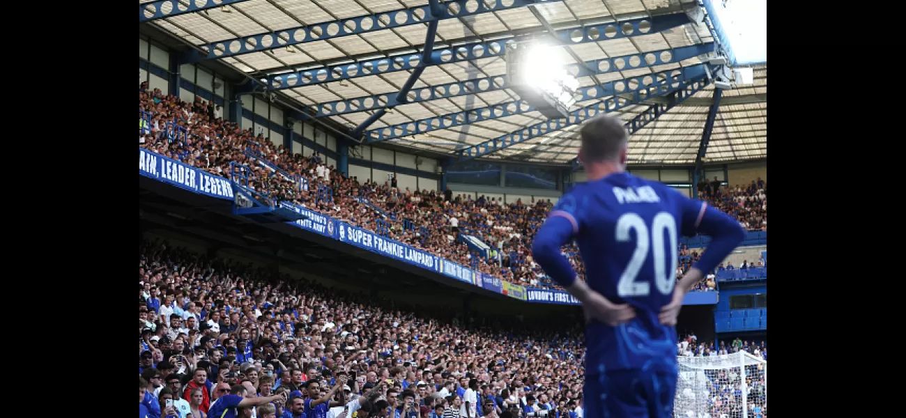 A former Chelsea player responds to supporters cheering for him during the team's last pre-season match.