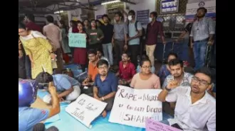 Doctor's brutal rape and murder case: Hospital services disrupted in Bengal for third consecutive day as protests continue.
