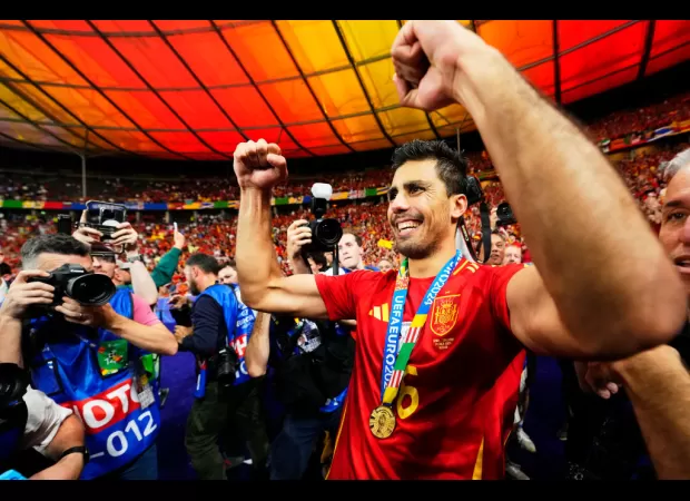 Top Manchester City player expected to be absent for match against Chelsea during first Premier League game.