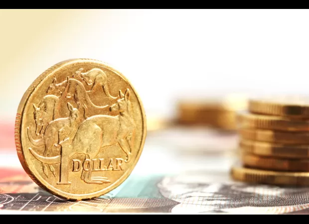 Private sector salaries increased by only 4.1% in June, showing slow growth.