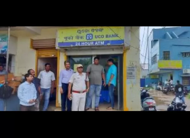 ATM robbed, 5.73 lakh stolen.