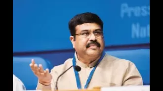Writer Pradhan requests Majhi for change in Odisha Universities Act.