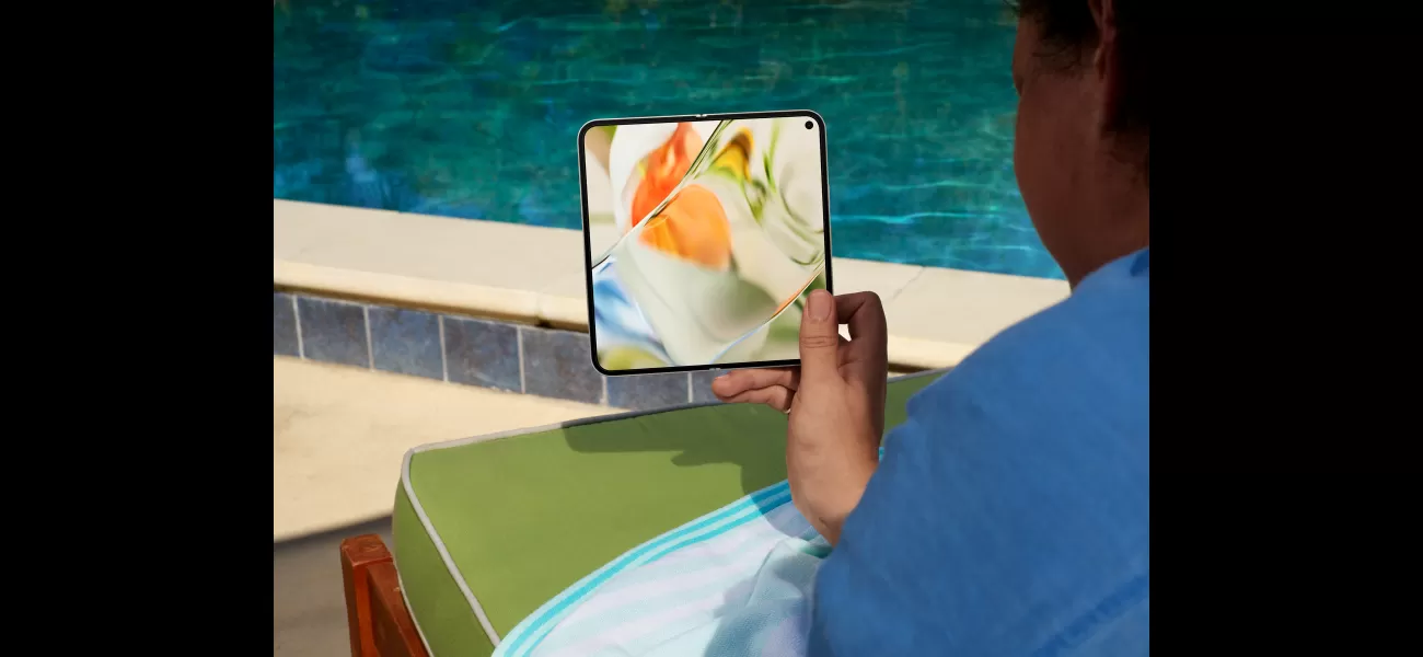 Google introduces first ever foldable phone to Australia with AI capabilities