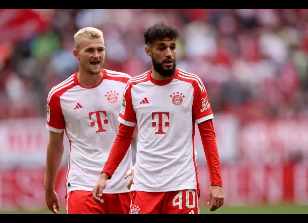 Man Utd officially announce the acquisition of two players from Bayern Munich for a total of £60 million.