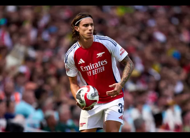 Get the latest updates on team news, injuries, and the predicted lineup for the upcoming Arsenal vs Wolves match.