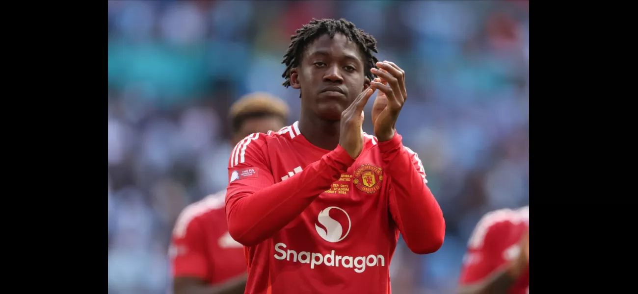 Scholes sees Mainoo as a potential great midfielder.