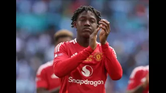 Scholes sees Mainoo as a potential great midfielder.