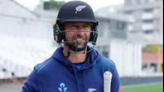 Conway and Allen choose not to renew NZC contract, prioritize franchise cricket.