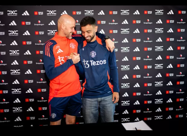 Man Utd's Bruno Fernandes had options to leave before signing new deal.