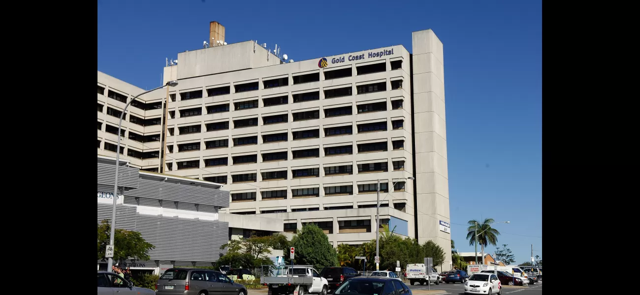 Gold Coast woman undergoes long wait for knife extraction due to emergency room backlog.