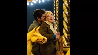 Fans can't get enough of a small, silly detail in the new movie starring Florence Pugh and Andrew Garfield.