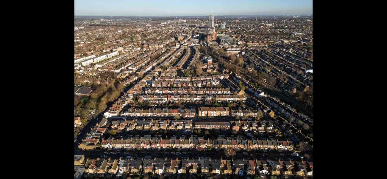 Gail's wants to start a business in Walthamstow, but the community is protesting against it.