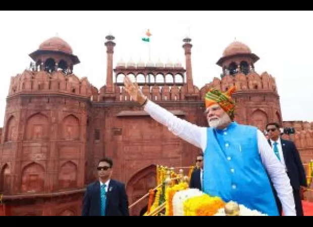 Global politicians, such as Macron and Putin, extend their greetings to India on its Independence Day.