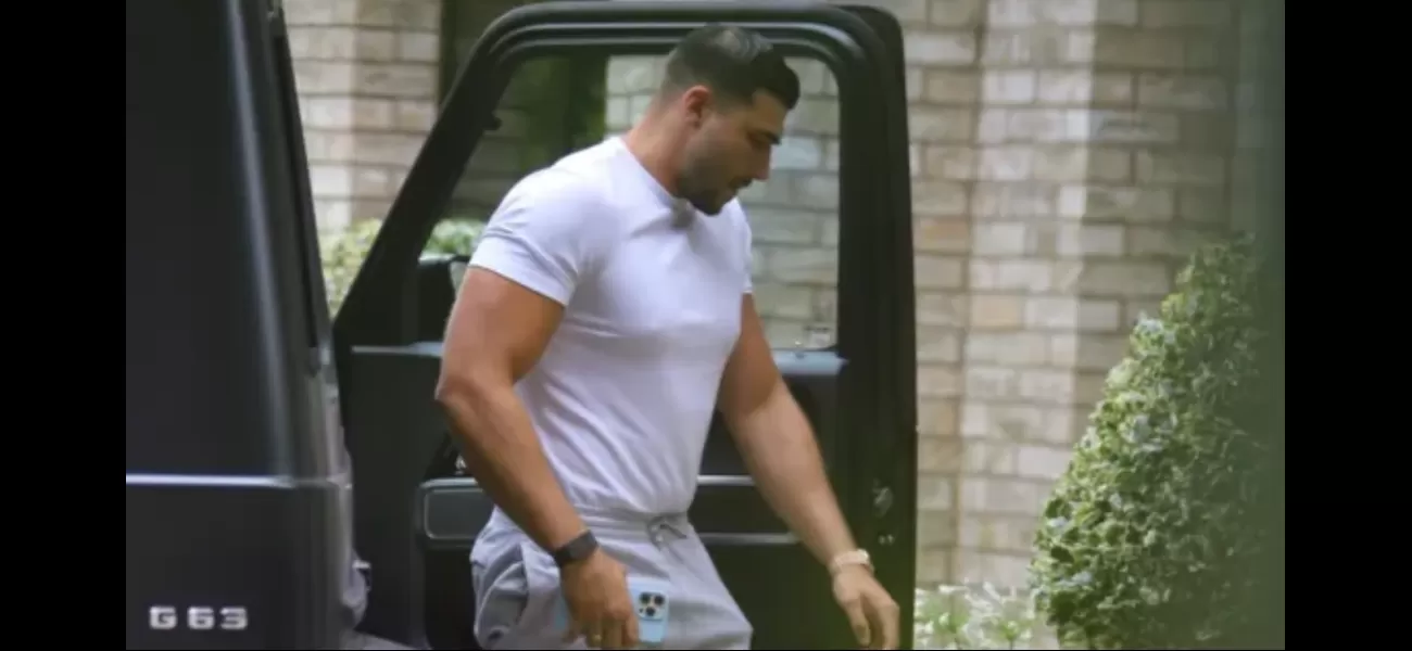 Tommy Fury is returning home and trying to win back Molly-Mae Haughe, who is packing up her things.