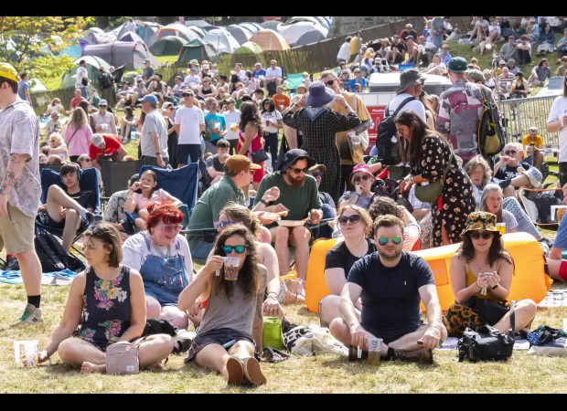 The weekend in the UK will be sunny and pleasant.