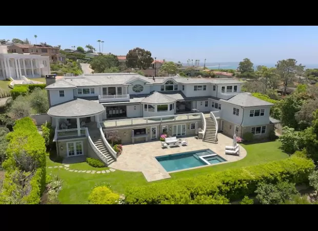 Fans are devastated after a beloved Netflix series is cancelled after only two seasons.