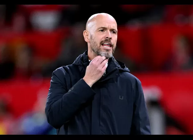 Ten Hag advised to bench Man Utd player in favor of Zirkzee in next match.