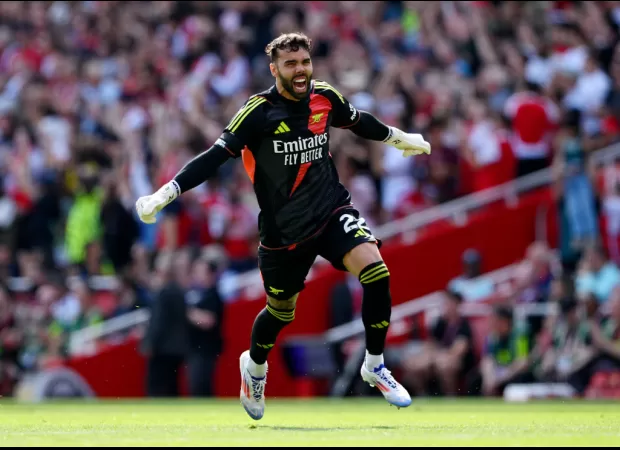 Arsenal player criticized for being passive during team's victory against Wolves in Premier League.