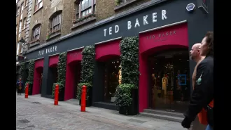Ted Baker is shutting down all of its remaining stores this week, potentially leaving 500 employees jobless.