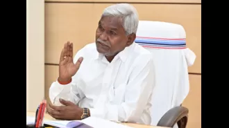 Jharkhand's former CM Champai Soren faced great humiliation and is now looking for a different path.