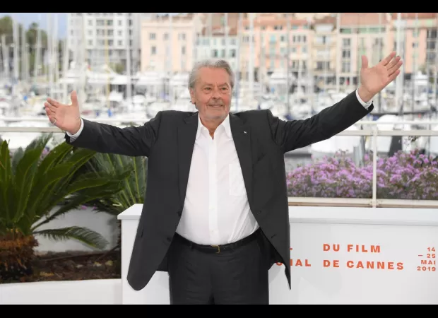 Famous French actor and heartthrob Alain Delon passes away at 88.