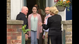 Sonia from EastEnders rescues murderer Reiss with deceased Walford icon's help.