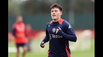 Manchester United have reached an agreement to sell a 22-year-old player at a reduced price.