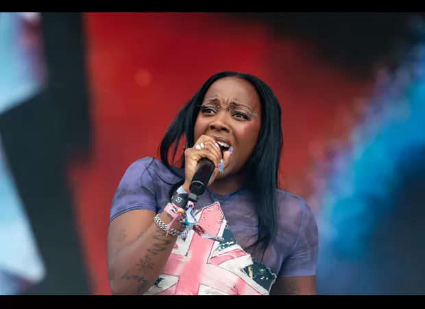 British vocalist cancels tour due to high cost despite 120 million streams.