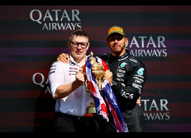 F1 driver Lewis Hamilton's hopes of joining Ferrari are dashed as his potential teammate decides not to join the team.